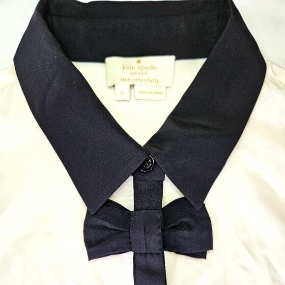 Kate Spade Bow Placket 100% Silk Long Sleeve Go Fly a Kite Collared Blouse Top S - Picture 5 of 9